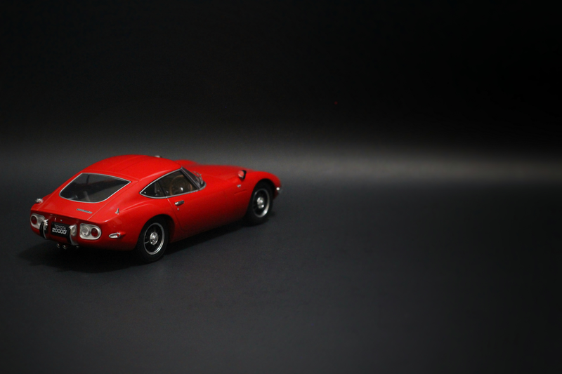 Illustration for article titled Car Week: 1/18 Triple9 Toyota 2000 GT